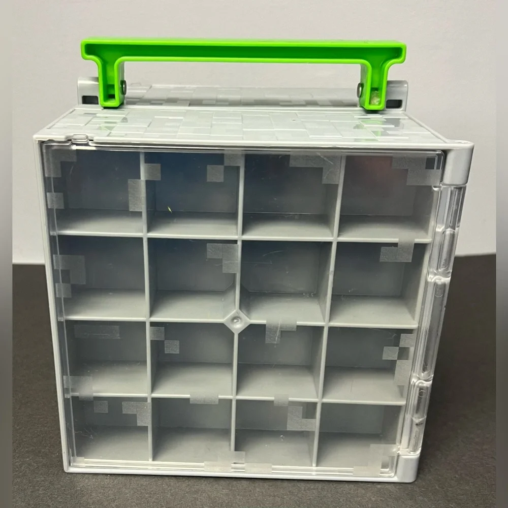 Mattel- Mineshaft Mini figure Storage, Two sided‎ w/middle opening. Pre-Owned